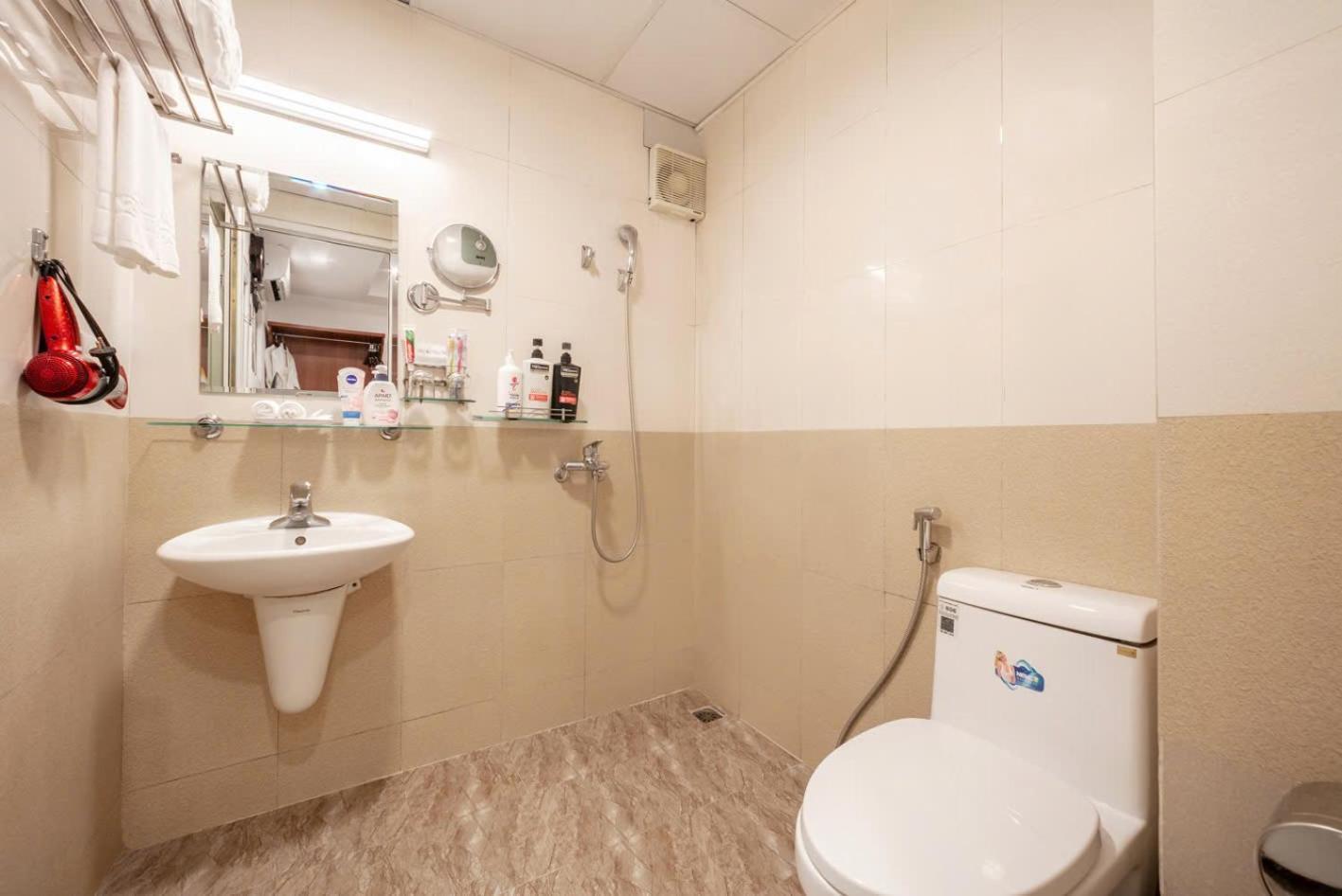 A25 Hotel - 46 Chau Long Hanoi Zewnętrze zdjęcie